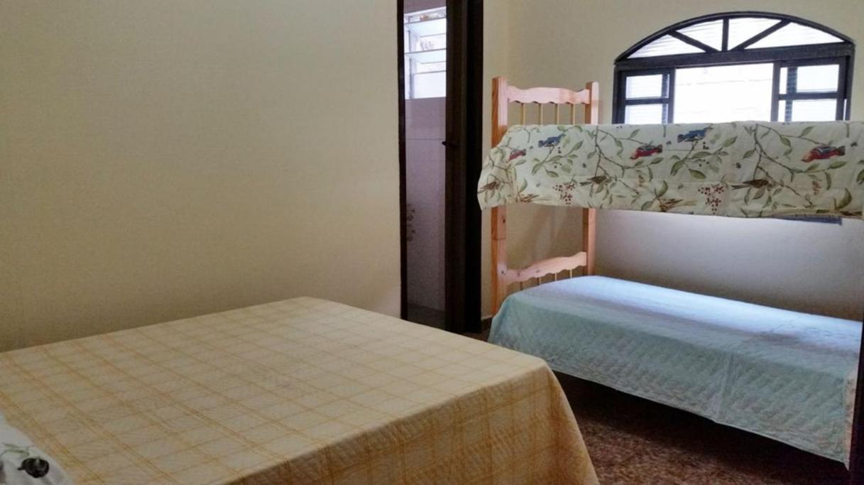 Confortavel Casa Com Piscina E Churrasqueira A 100M Da Praia 까라과따뚜바 외부 사진