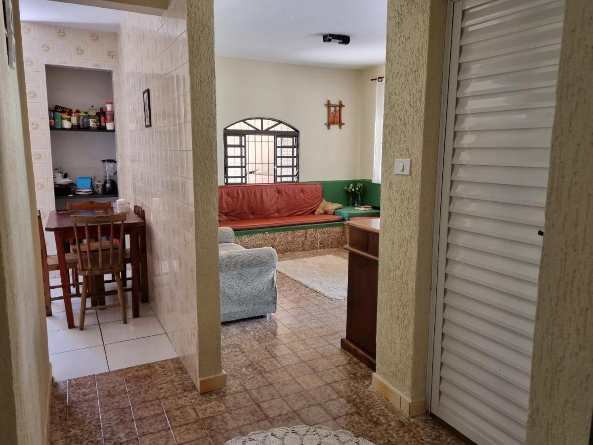 Confortavel Casa Com Piscina E Churrasqueira A 100M Da Praia 까라과따뚜바 외부 사진